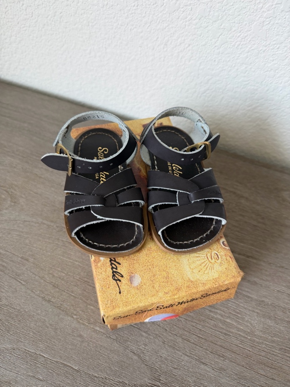 Salt Water Sandals by Hoy Brown Kids Leather T-Strap Sandals